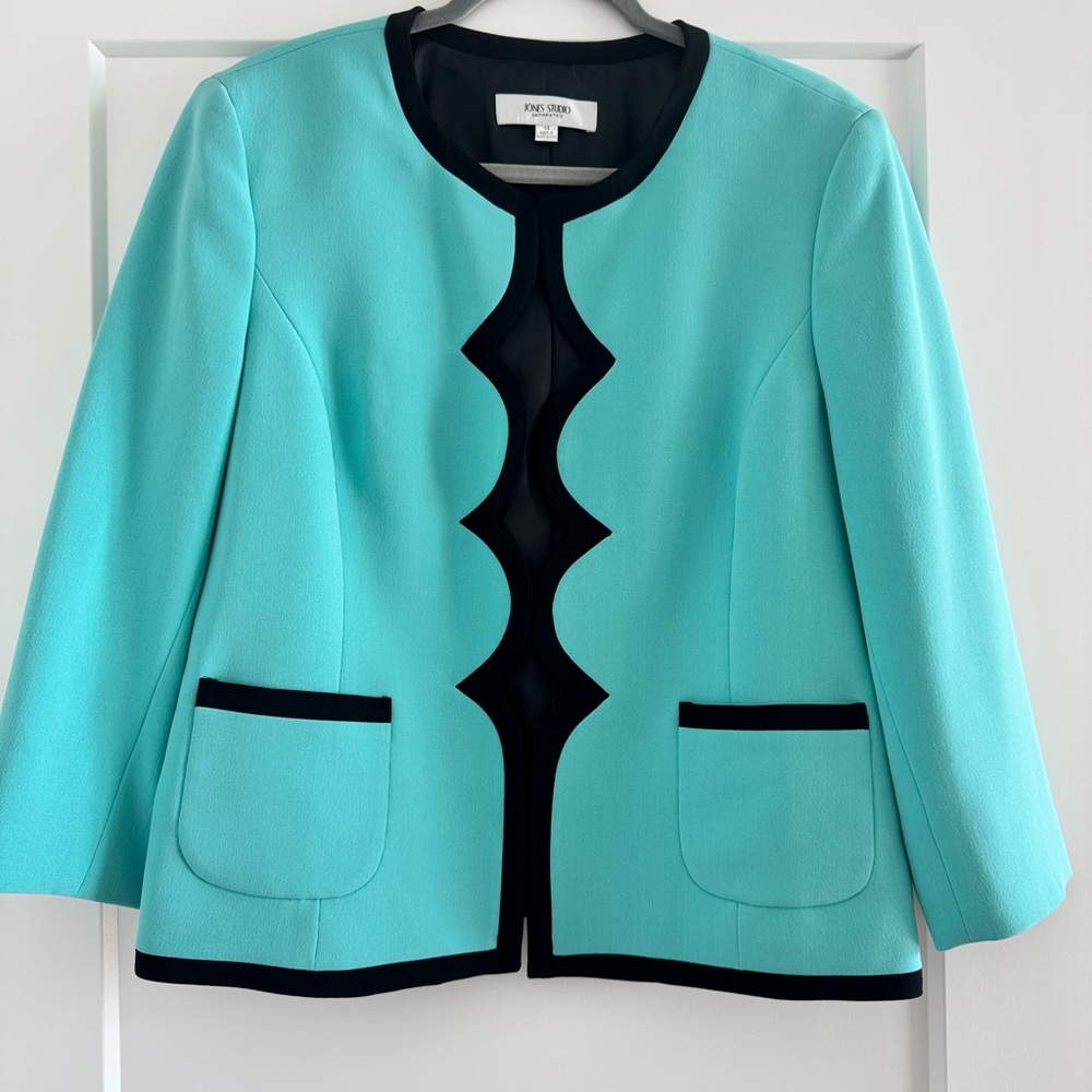 Jones Studio Scalloped Blazer